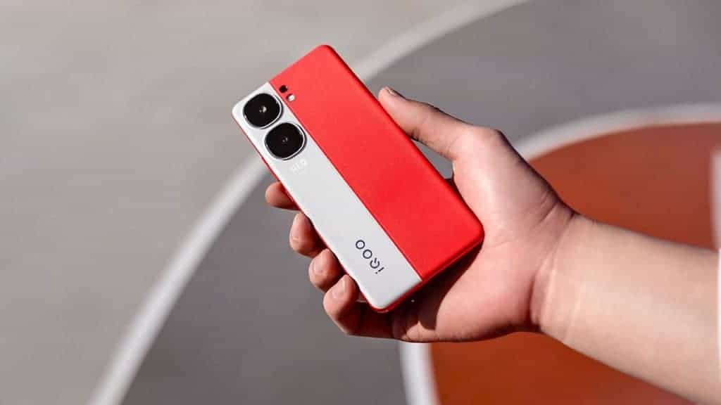 Samsung Galaxy F55 vs. iQOO Neo 9S Pro: Câmeras de 50MP, bateria de 6000mAh!