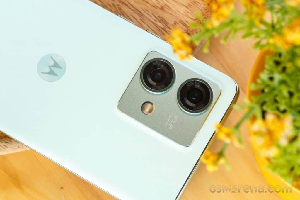 Nokia Zeno vs. Motorola Edge 50 Neo: 16 GB de RAM, bateria de 7800 mAh!